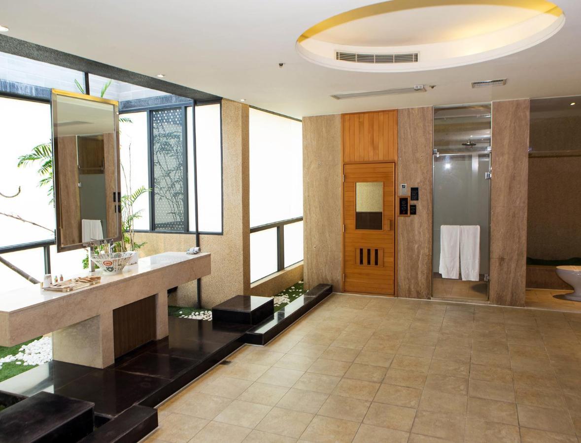 All-Ur Boutique Motel - Kaohsiung Branch Buitenkant foto