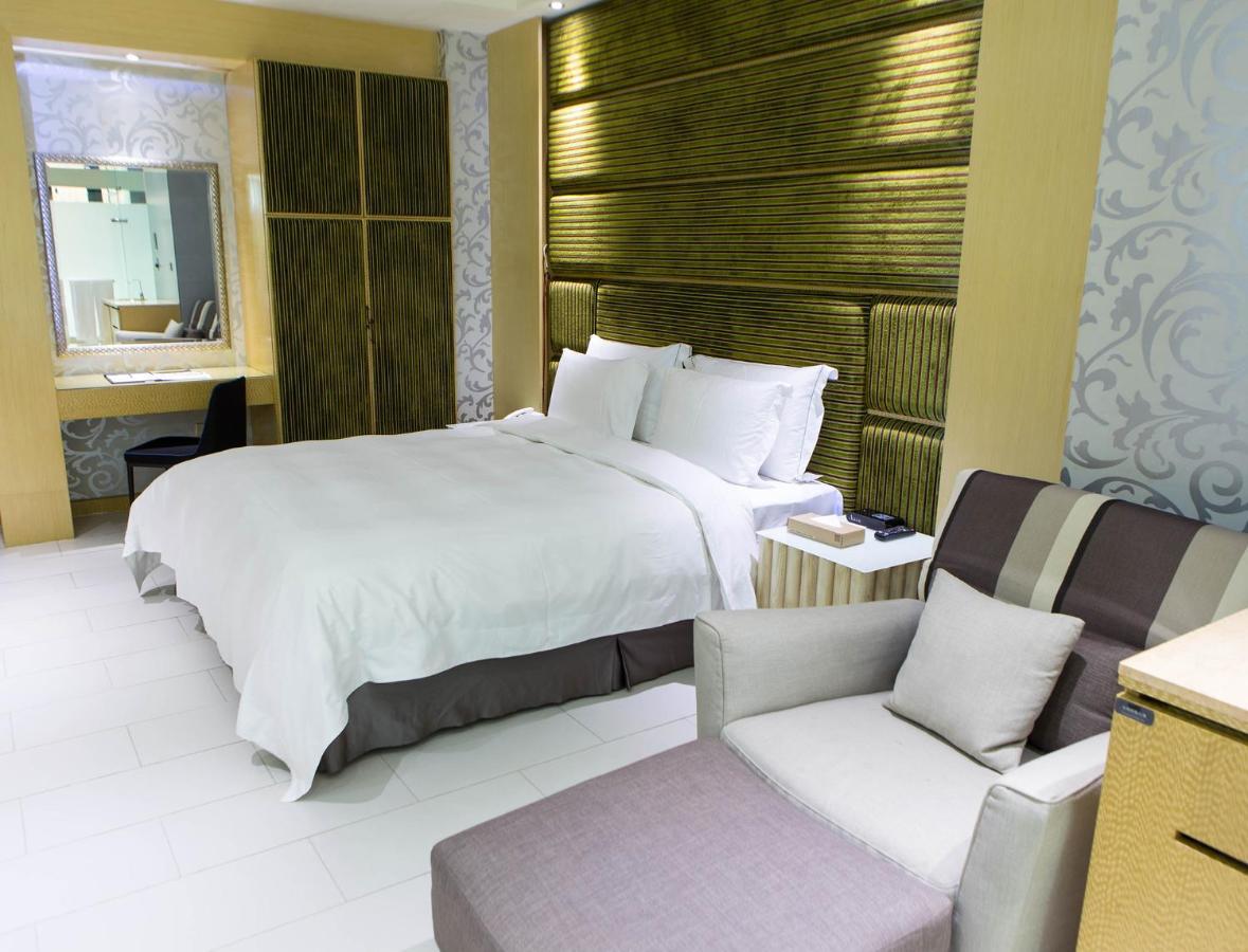 All-Ur Boutique Motel - Kaohsiung Branch Buitenkant foto