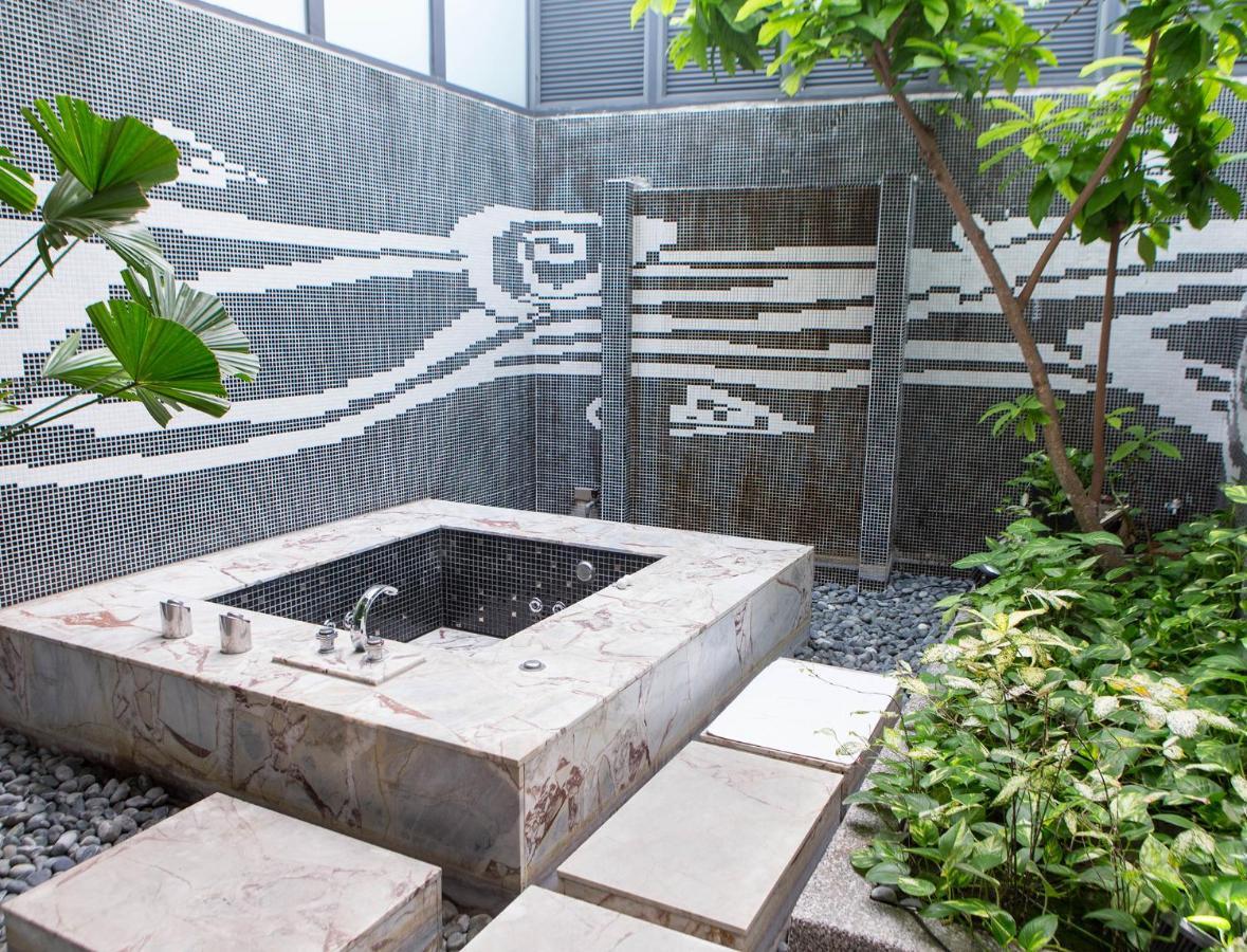 All-Ur Boutique Motel - Kaohsiung Branch Buitenkant foto