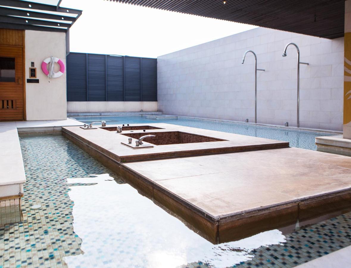 All-Ur Boutique Motel - Kaohsiung Branch Buitenkant foto