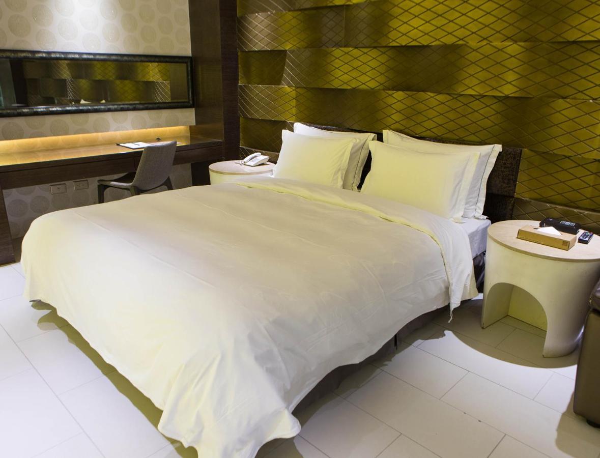All-Ur Boutique Motel - Kaohsiung Branch Buitenkant foto