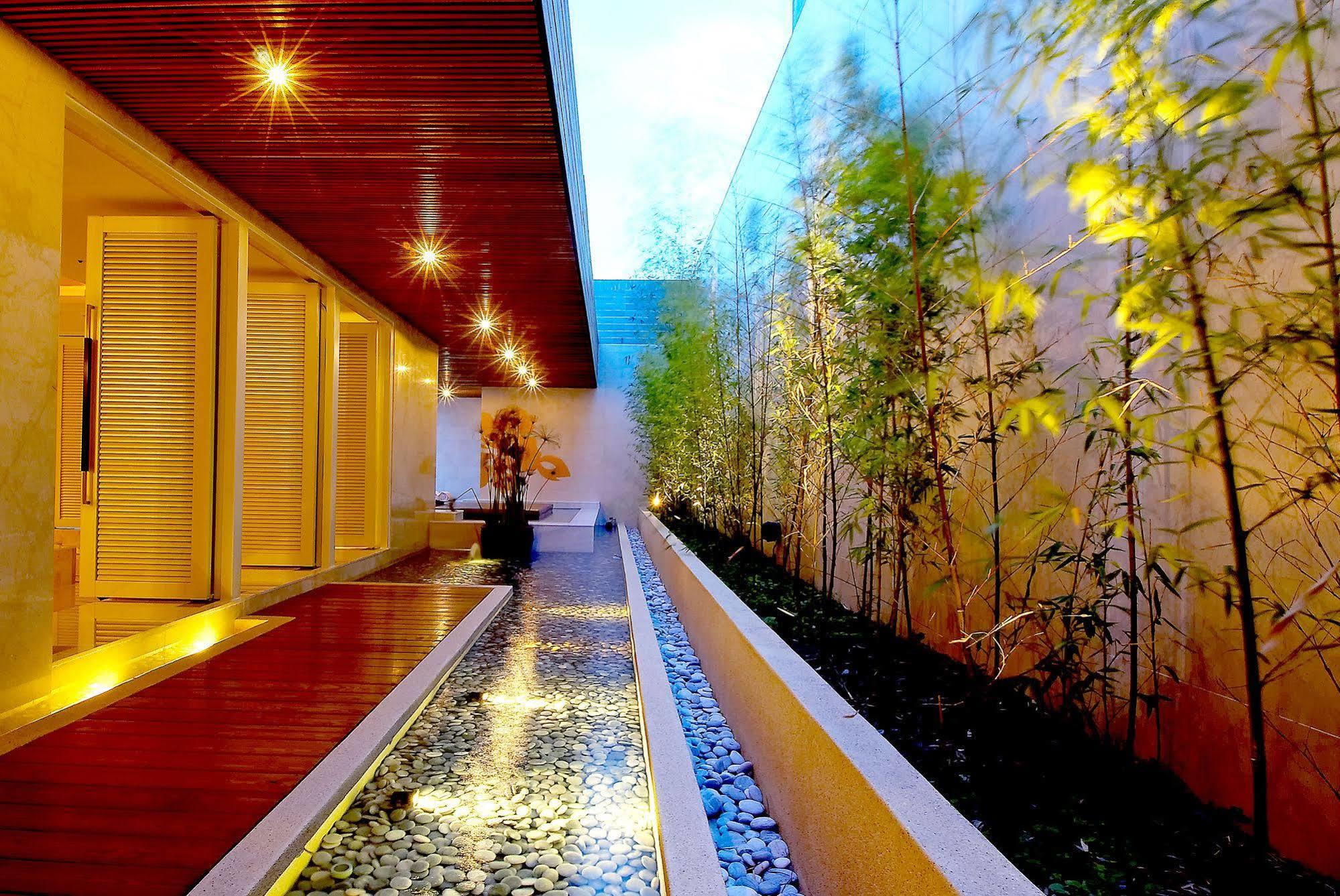 All-Ur Boutique Motel - Kaohsiung Branch Buitenkant foto
